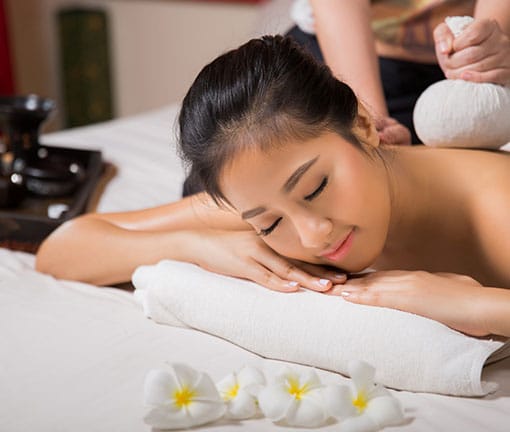 Massages aux Herbes Massages aux Herbes