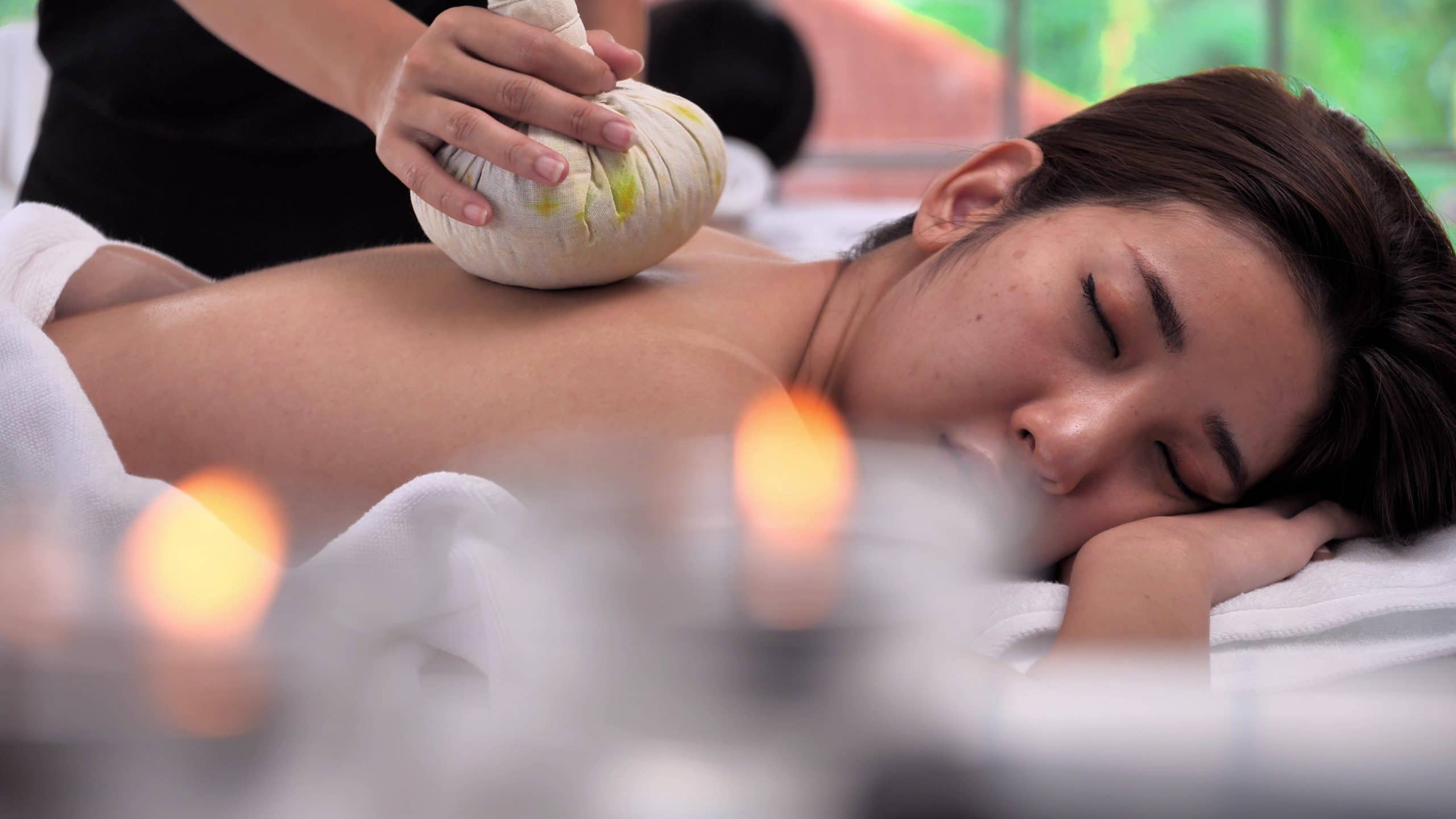 arom dee thai toulouse salon massage thai toulouse arom dee thaï massage thai herbes massage thai toulouse 31000 haute garonne midi pyrénées occitanie