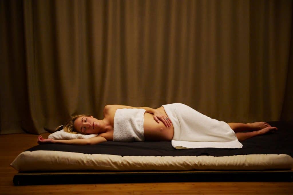 massage femme enceinte toulouse 31000 haute garonne salon massage toulouse centre arom dee